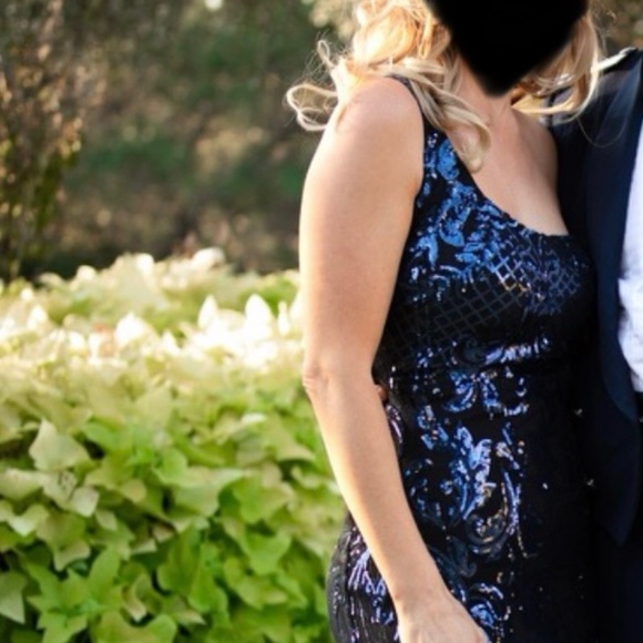 Gorgeous navy blue sequin one strap formal cocktail dress size medium - Picture 3 of 3